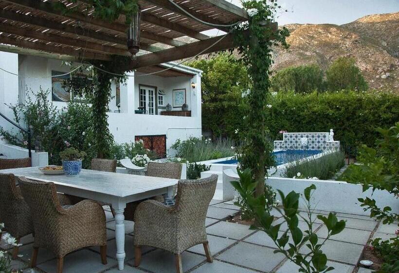 Bed and Breakfast The Montagu Coach House