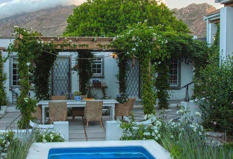 Bed and Breakfast The Montagu Coach House