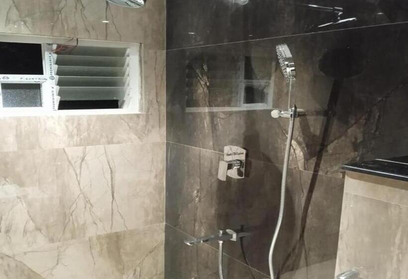 G R B Hotels Aishwarya Grand