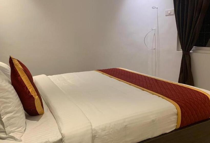 G R B Hotels Aishwarya Grand