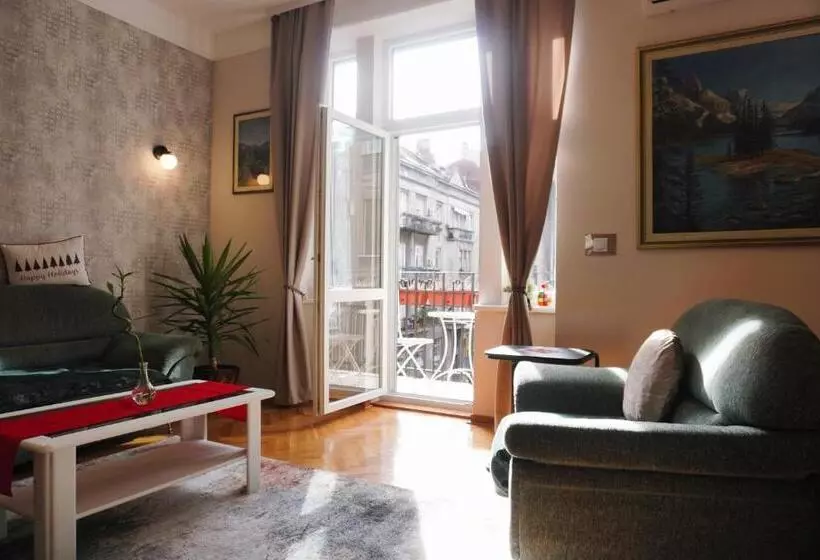 Gracia Apartment