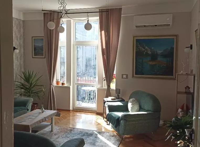 Gracia Apartment