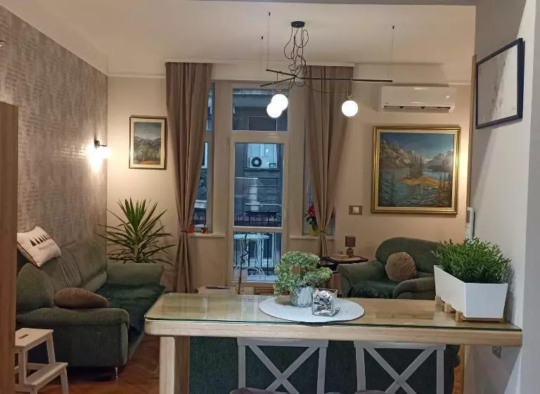 Gracia Apartment