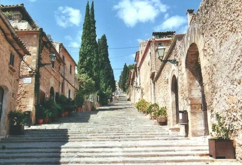 Hotelli Calvario Plaza