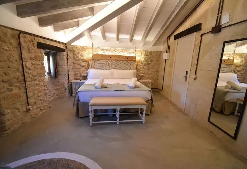 Hotelli Calvario Plaza