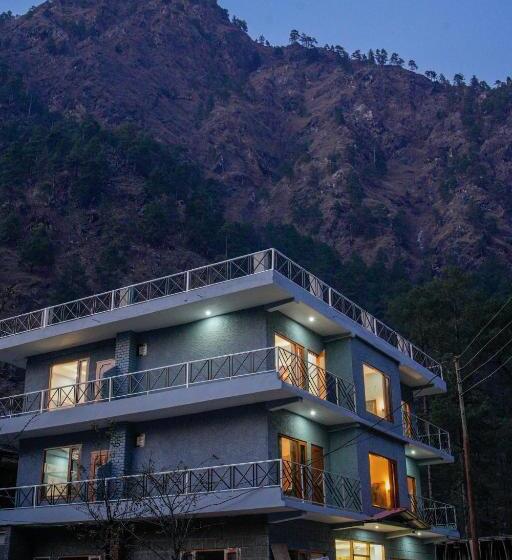 هتل Kasol Arthouse The Treasure Of Himalayas