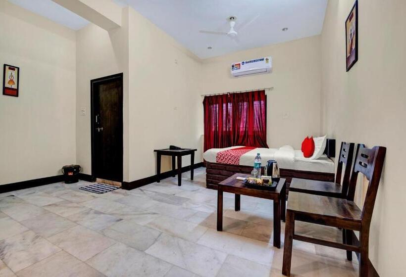 호텔 Oyo Flagship Leo Club