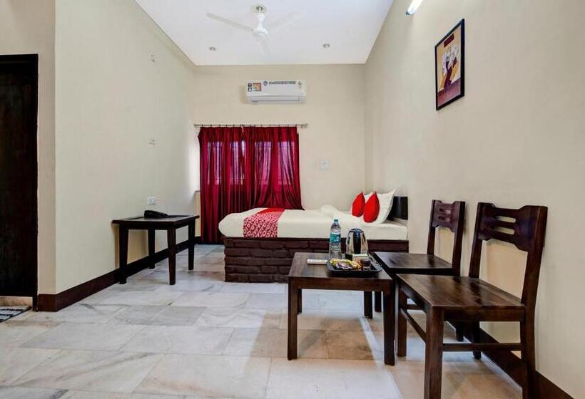 호텔 Oyo Flagship Leo Club