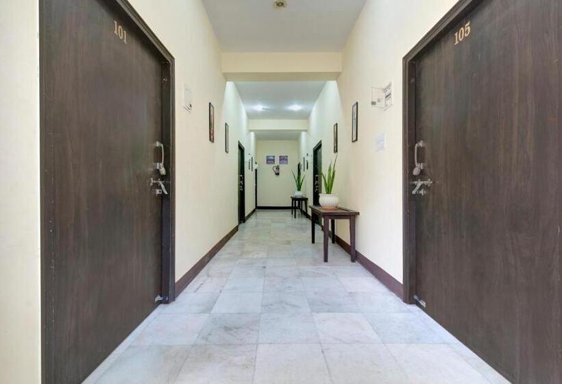 호텔 Oyo Flagship Leo Club