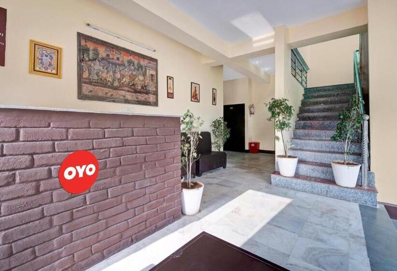 호텔 Oyo Flagship Leo Club