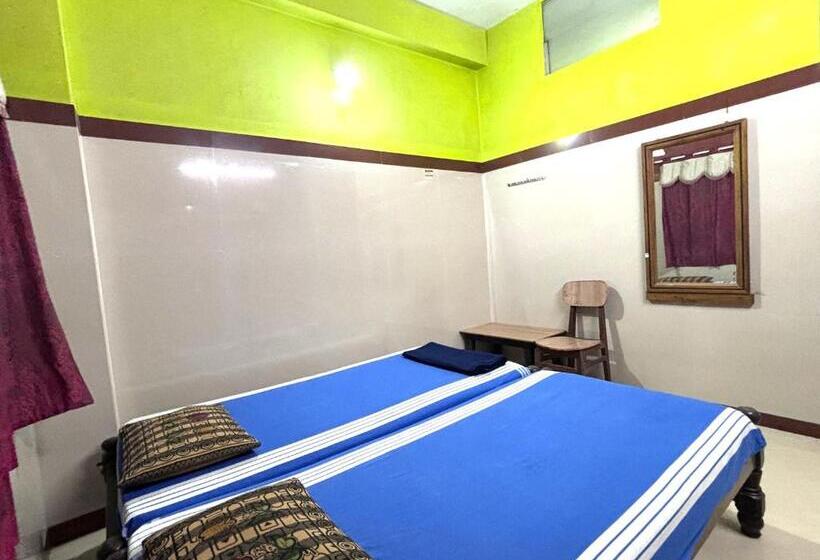 酒店 Chitramoola Tourist Home   Opp Temple Only 20 M