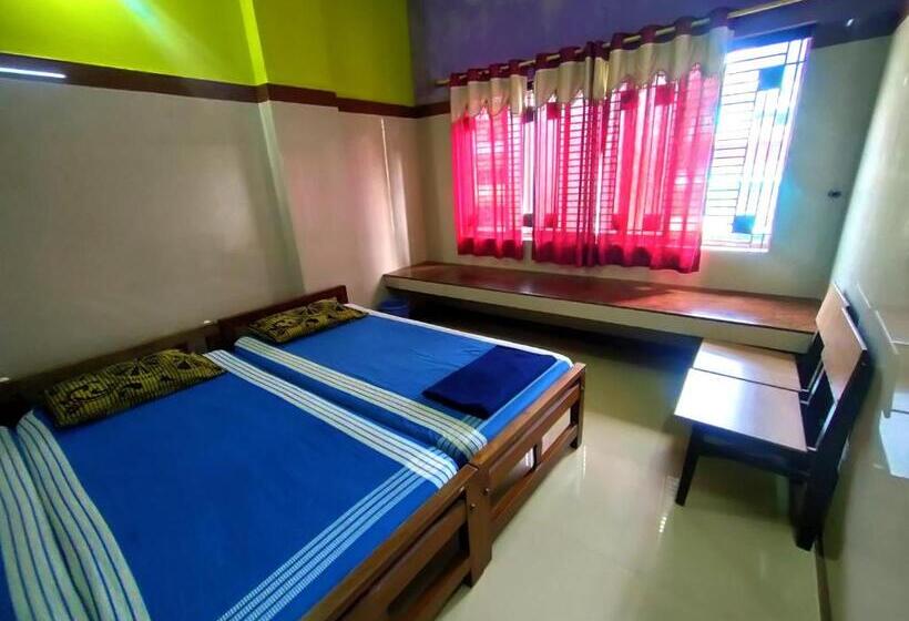 酒店 Chitramoola Tourist Home   Opp Temple Only 20 M