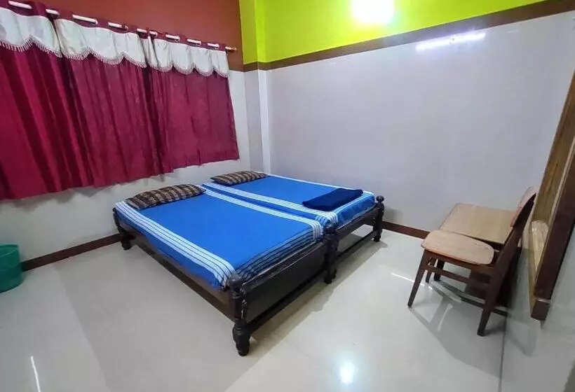 ホテル Chitramoola Tourist Home   Opp Temple Only 20 M