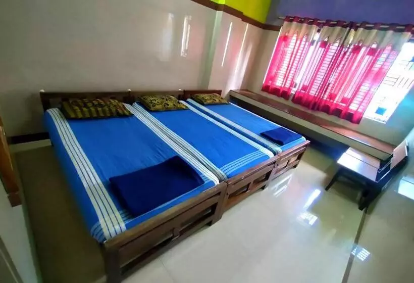 ホテル Chitramoola Tourist Home   Opp Temple Only 20 M