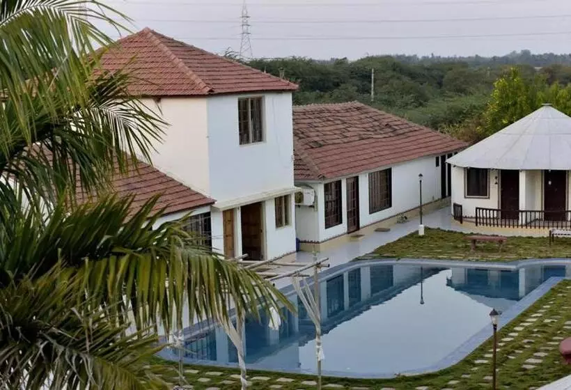 ホテル The Village Resort