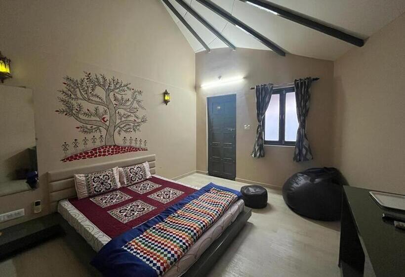 Hotel The Village Resort