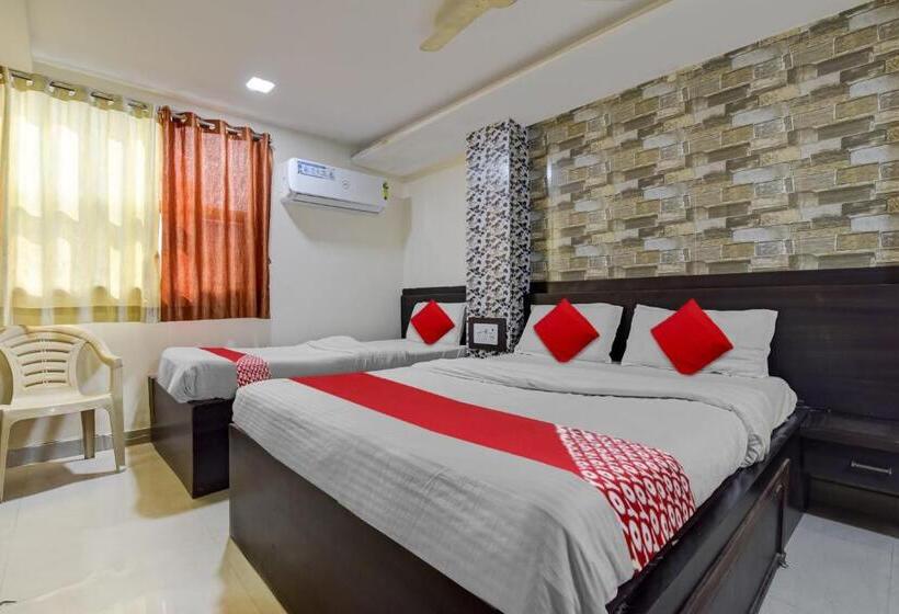 Oyo Hotel City Palace