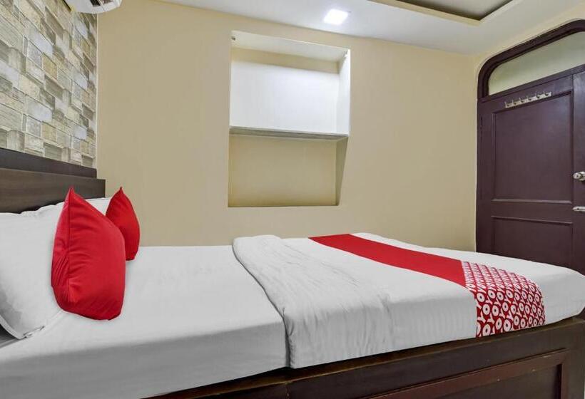 Oyo Hotel City Palace