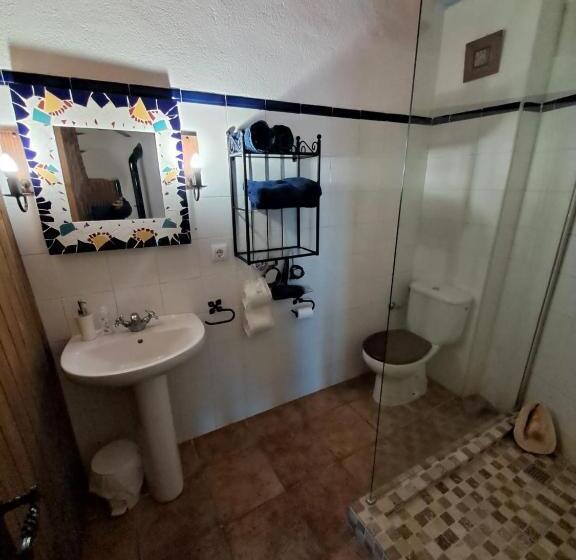 بنسيون Ca La Serreta