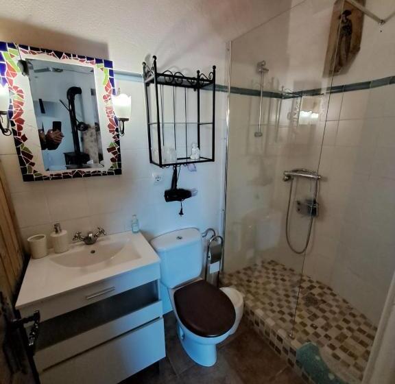 بنسيون Ca La Serreta