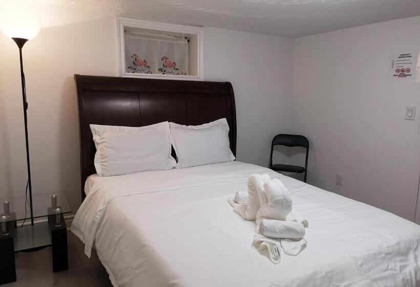 Пансион Tidy Private Rooms With Full Kitchen