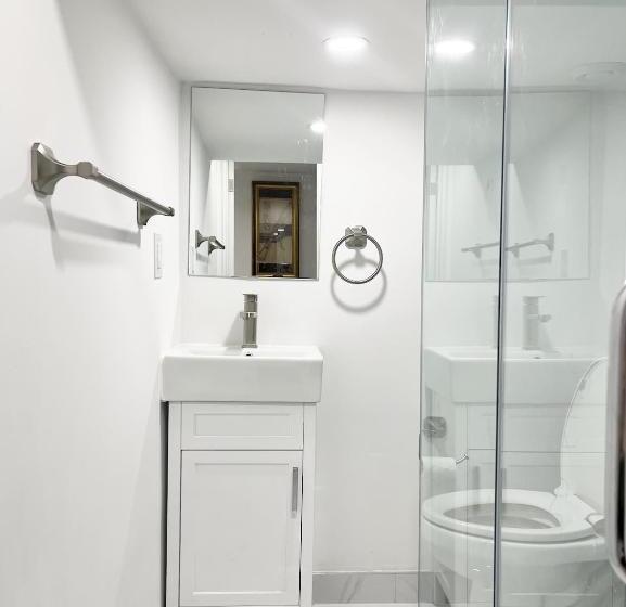 Пансион Tidy Private Rooms With Full Kitchen