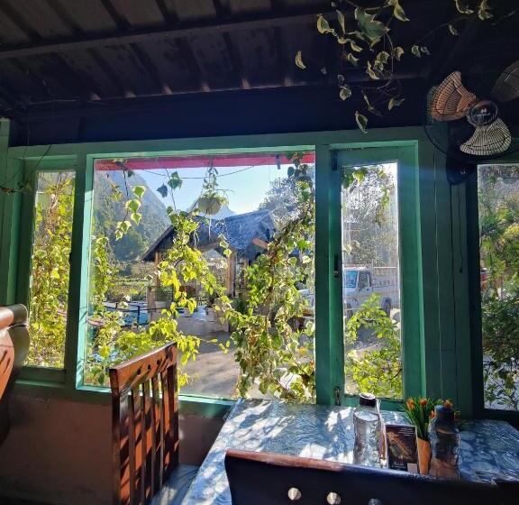 Resort Coco And Coal By Jp