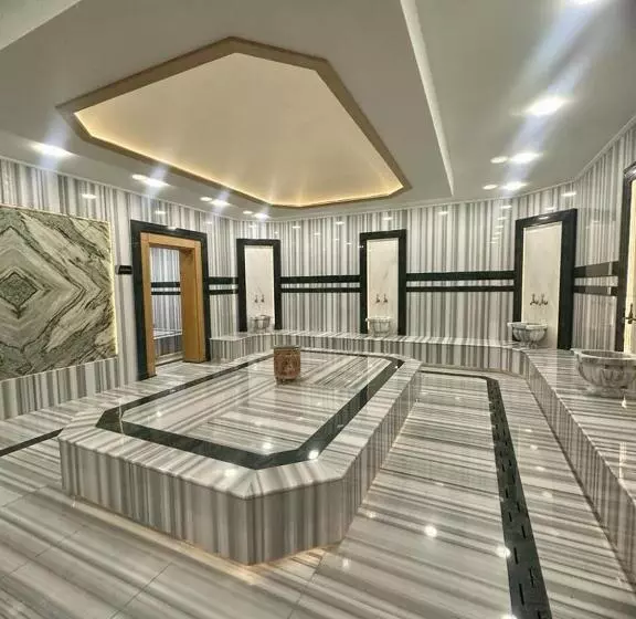 S Class Hotel Convention Center