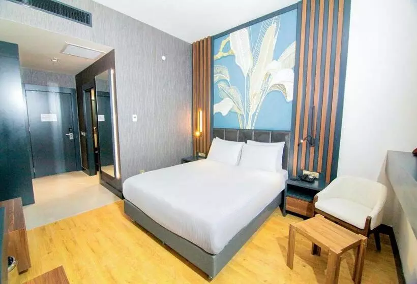 S Class Hotel Convention Center