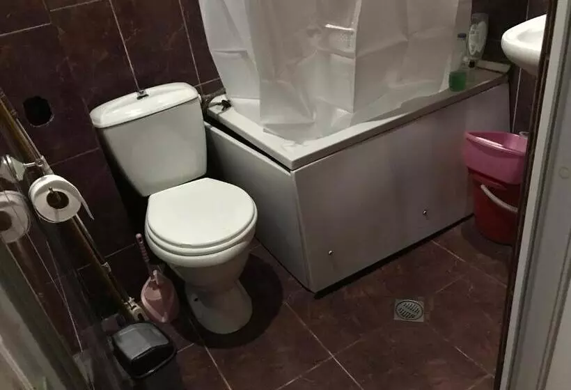 T9b Hostel