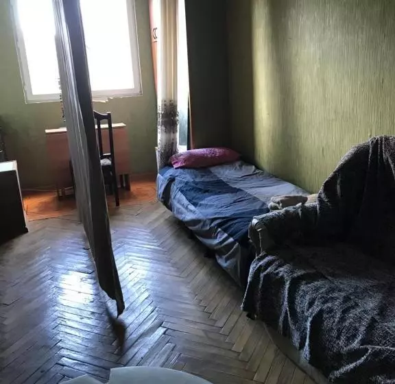 T9b Hostel