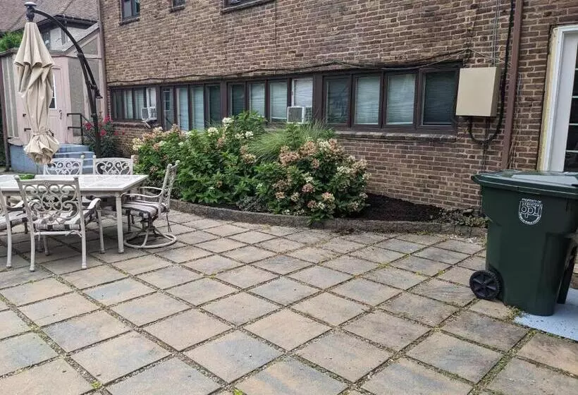 The Oaks B&b Hotel And Spiritual Center