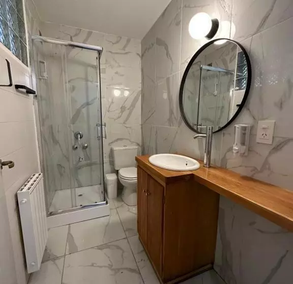 Warthon Hostel