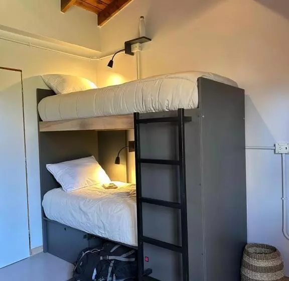 Warthon Hostel