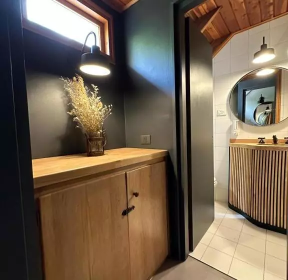 Warthon Hostel
