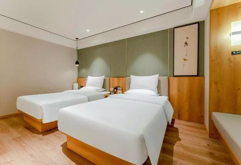 Zhanghe Hotel   Hailiang Plaza, Hohhot Railway Station