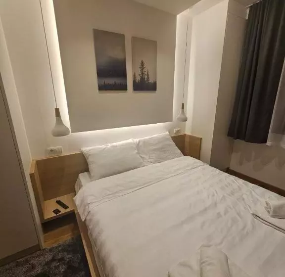 Zlatni Javor, Apartment 408