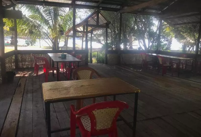 Retkeilymaja Naks Shack