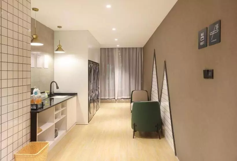 Atour Hotel Fuzhou Diamond Plaza