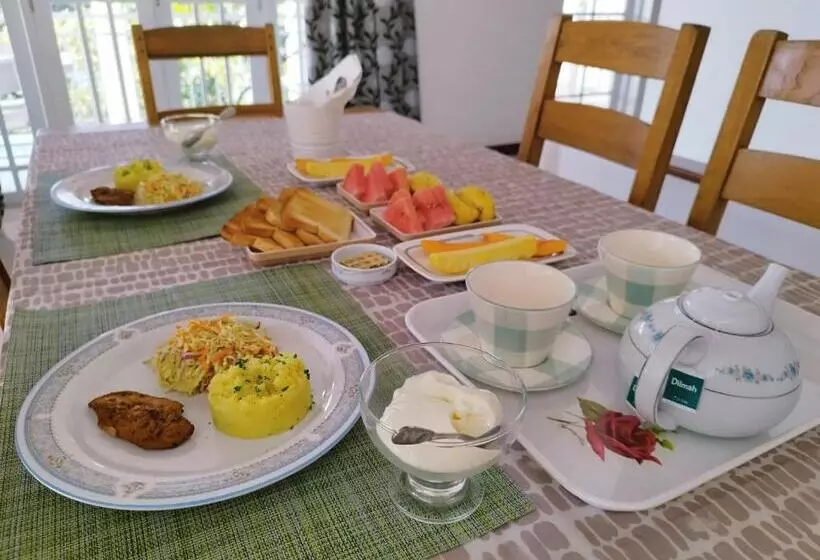 Aamiaismajoitus (B&B) Boztreve Home