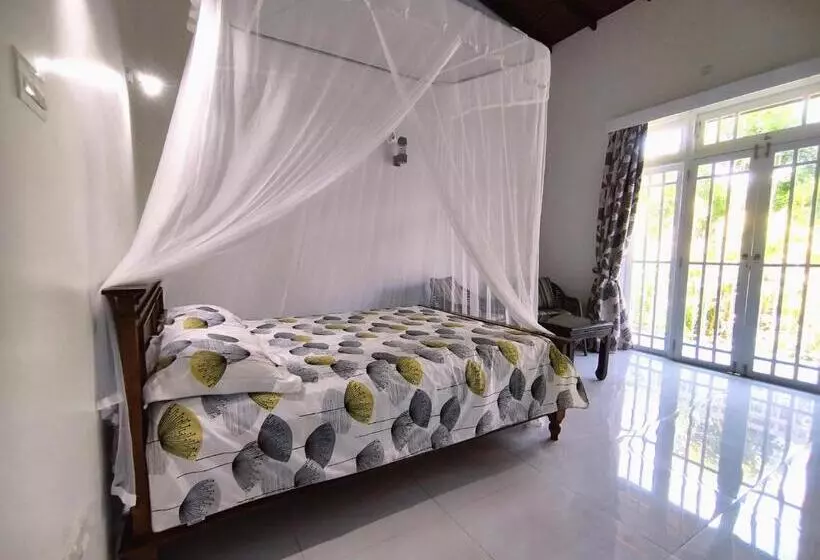 Aamiaismajoitus (B&B) Boztreve Home