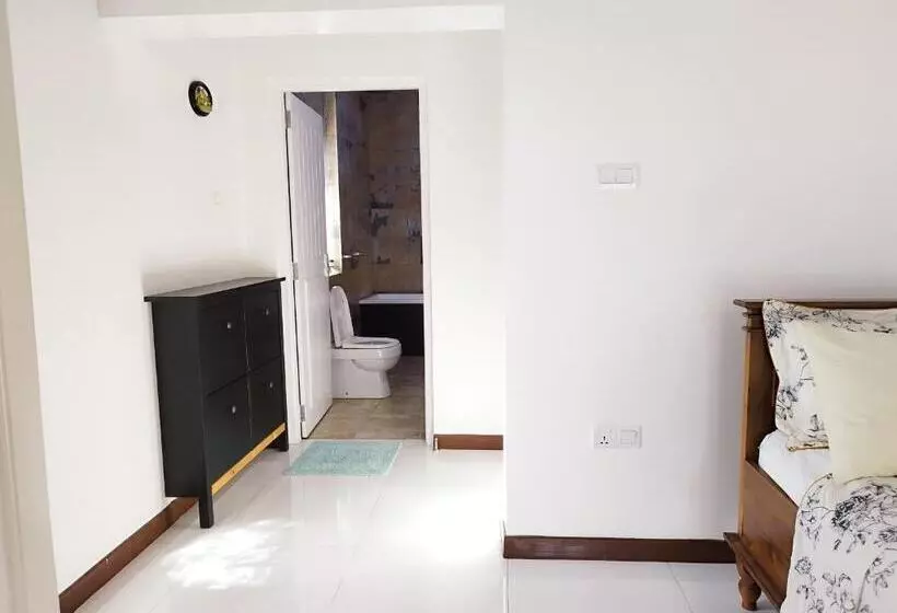 Aamiaismajoitus (B&B) Boztreve Home