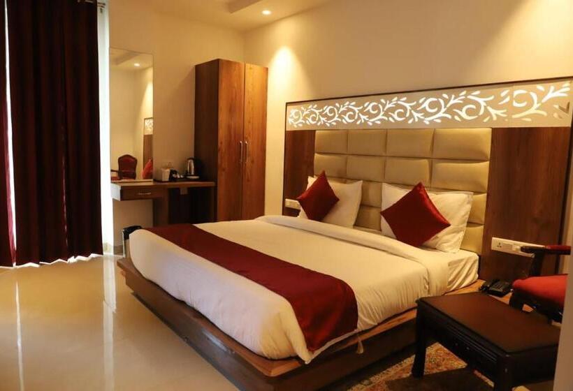 Hotel Flexi Hospitality Rr Dharamshala