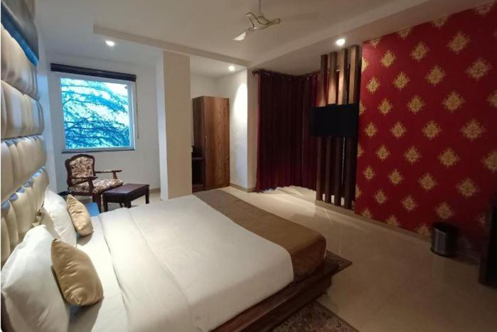 Hotel Flexi Hospitality Rr Dharamshala