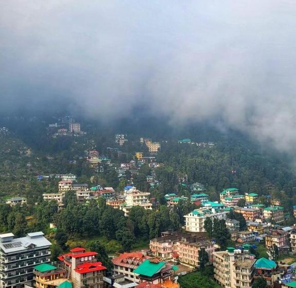 Hotel Flexi Hospitality Rr Dharamshala