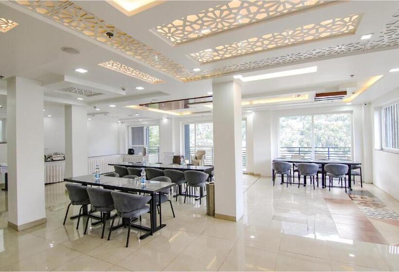 Hotel Flexi Hospitality Rr Dharamshala