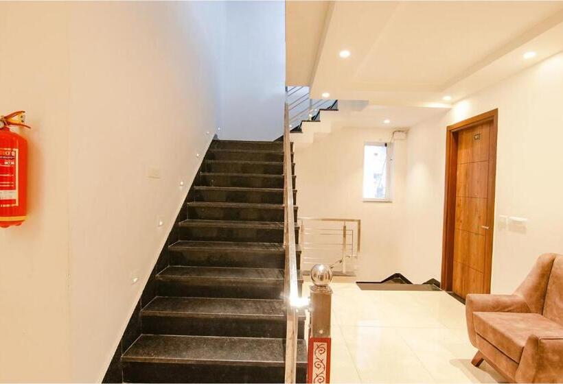 Hotel Flexi Hospitality Rr Dharamshala