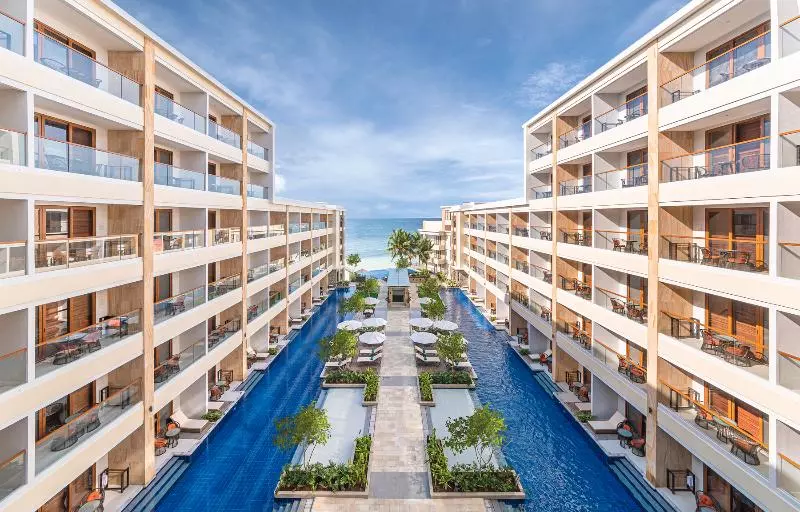 ホテル Henann Premier Coast Resort