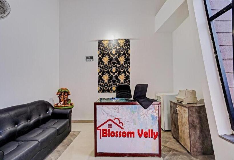 Hotelli Oyo Blossom Valley