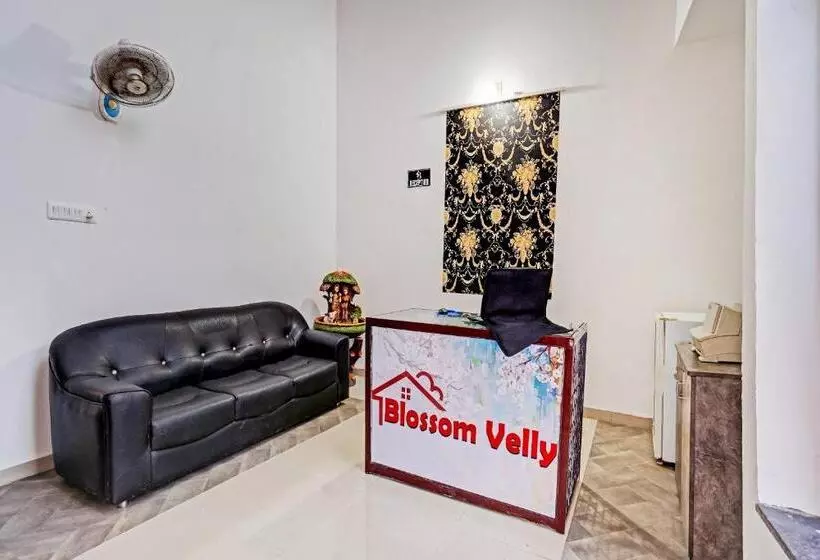 Hotelli Oyo Blossom Valley